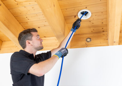 Professionelle Reinigung einer Luftleitung